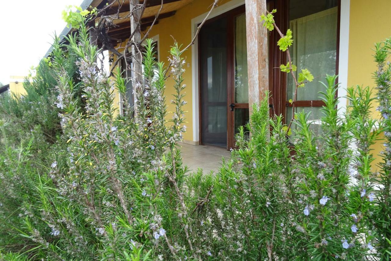 B&B Casa Per Ferie Villaggiocarovana Castiadas Exterior foto