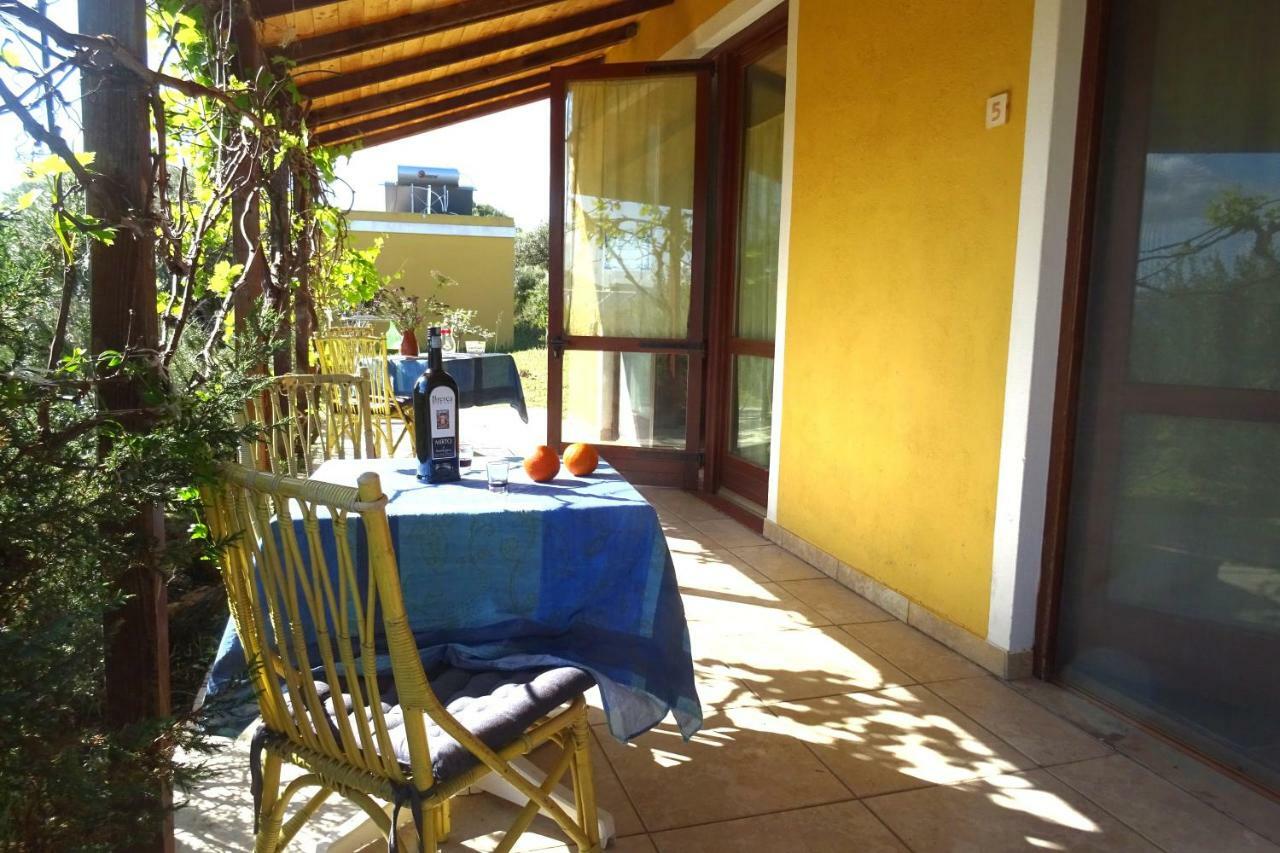 B&B Casa Per Ferie Villaggiocarovana Castiadas Exterior foto